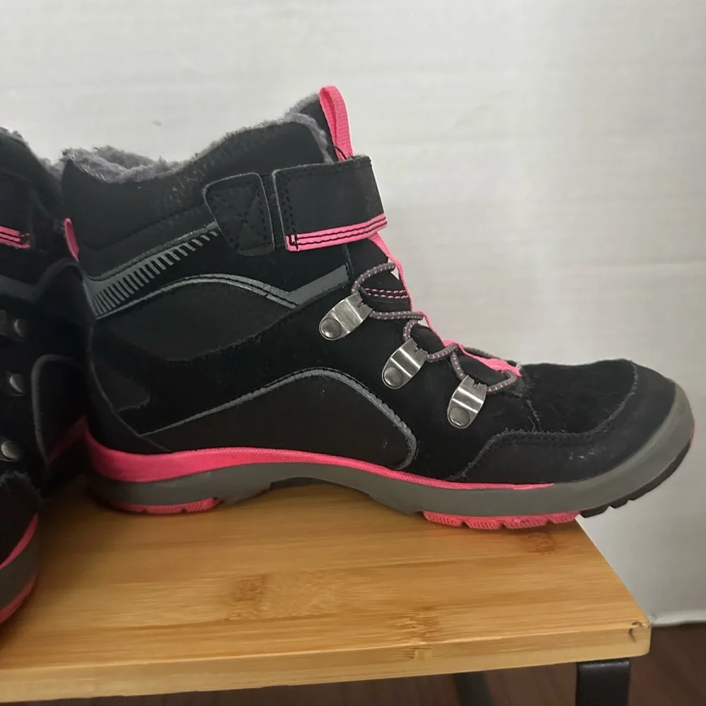 Merrell youth size